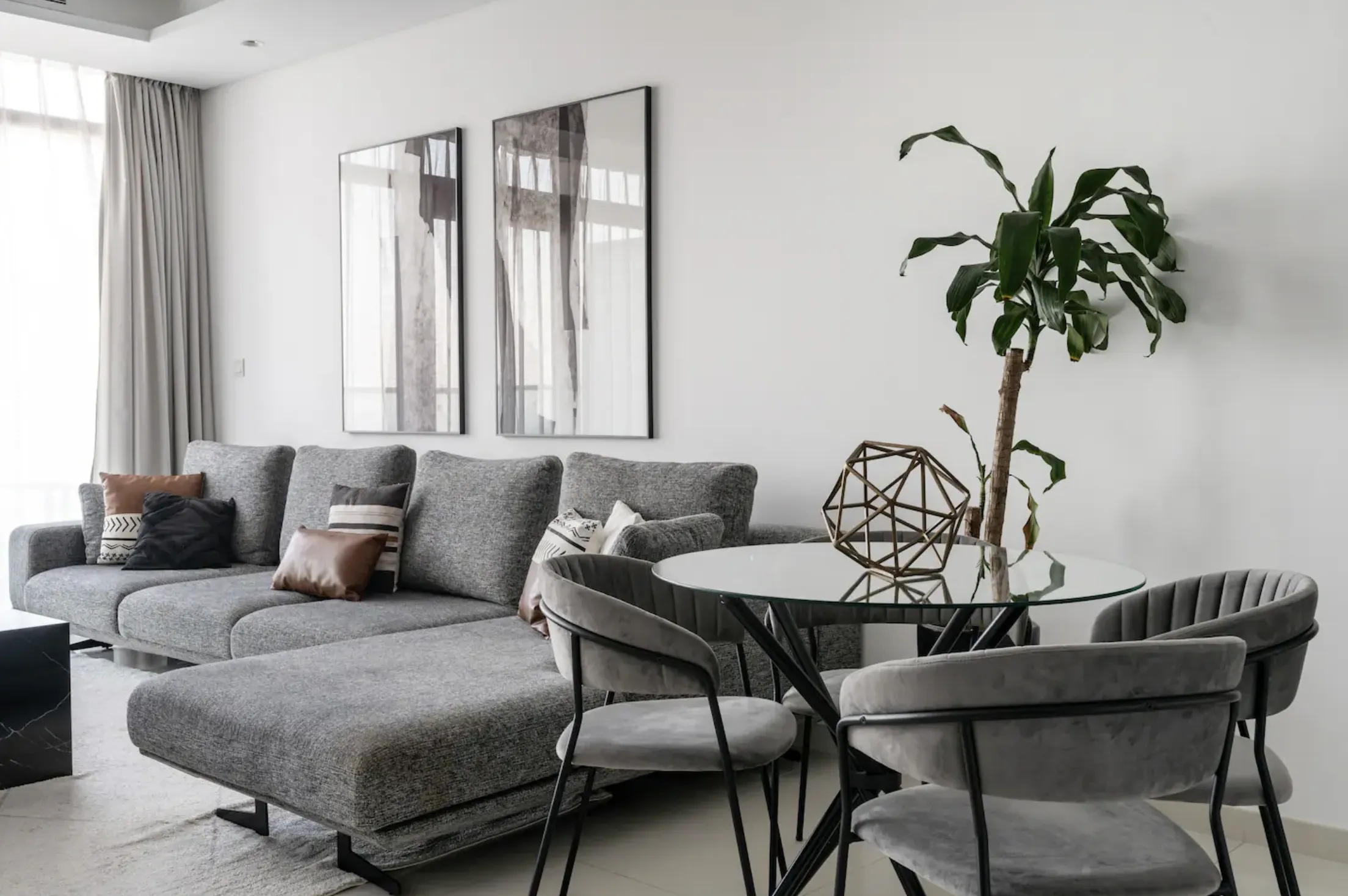 Elegant dining space with luxury furnishings